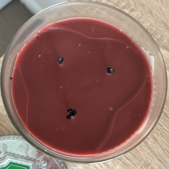 White Barn Cinnamon & Clove Buds Scented Candle - Picture 5 of 6